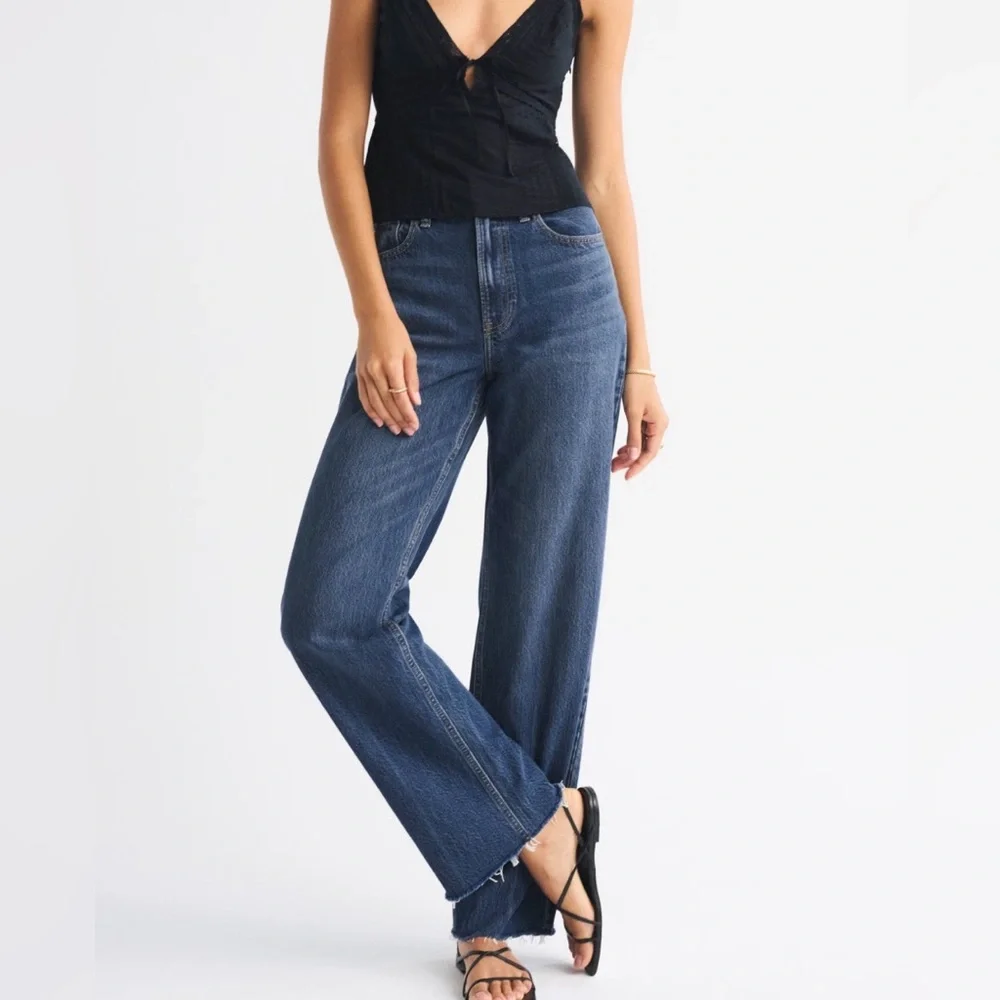 A&F High Rise Loose Size 29 - Picture 6 of 7